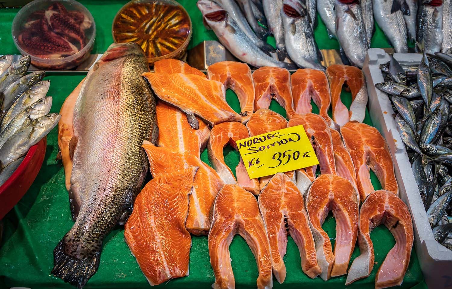 Seafood exporter Norway with global distribution across USA, Europe, and Asia
