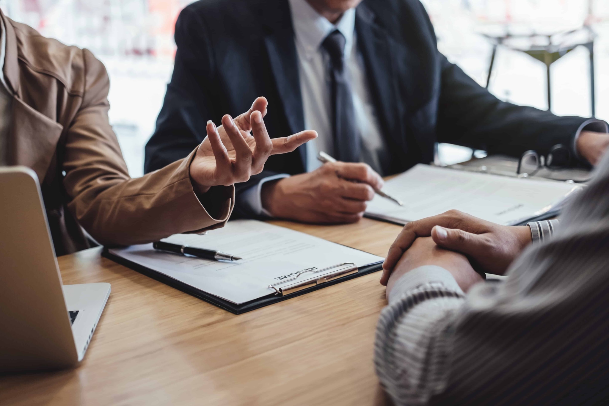 Fast Closing Solutions Using Escrow Services